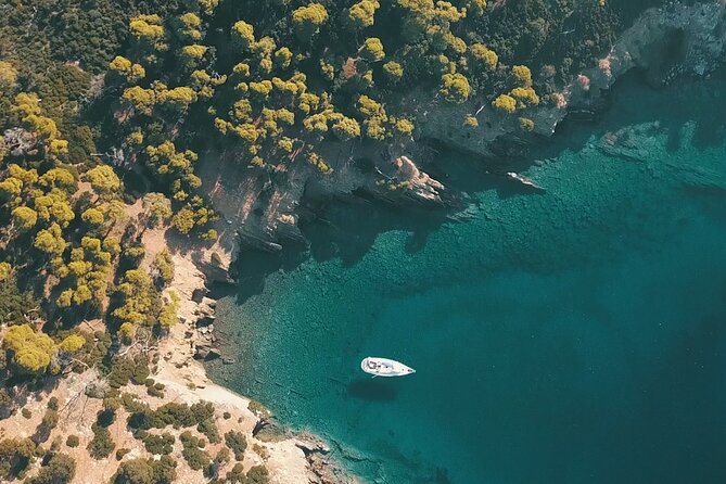 3-Hour Private Sunset Sailing Experience in Halkidiki - The first hour toward Kelyfos
