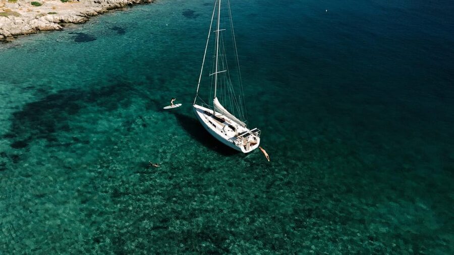 Agios Nikolaos: Golden Hour Sailboat Tour with Wine & Snacks - Three hours of water time at Kolokitha Bay