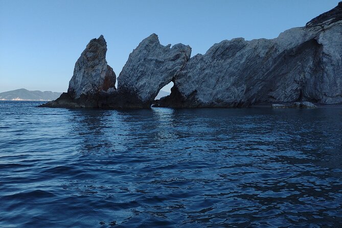 All Inclusive Daily Sailing with BBQ on Board - BBQ, Breakfast, Drinks, And The Social Side