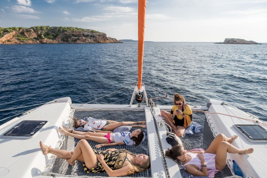 Athens: Half-Day Sunset Catamaran Cruise with Meal & Drinks - Should You Book the Athens Catamaran Cruise?