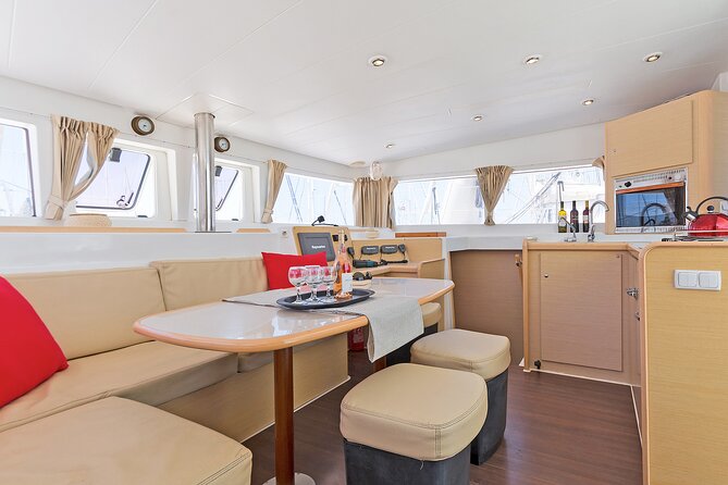 Athens Private Full day Catamaran cruise with meal & drinks - Is the $2,268.45 group price good value?