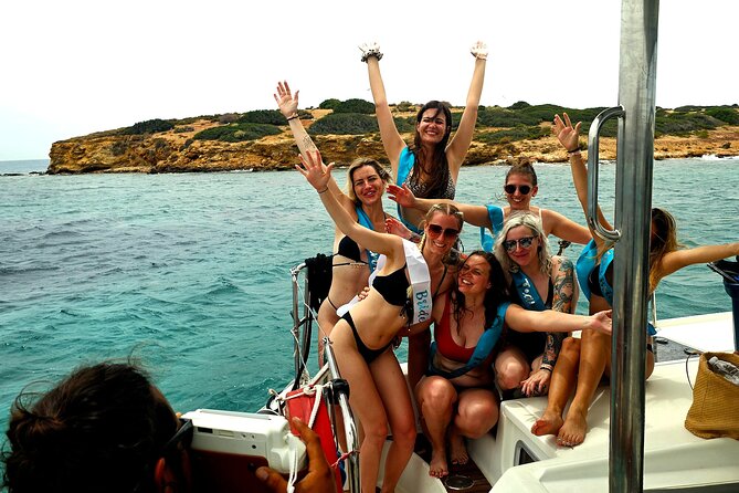 Athens Riviera Catamaran tour with fresh Meal Drinks and Swimming - Lunch at Prasoniso Island