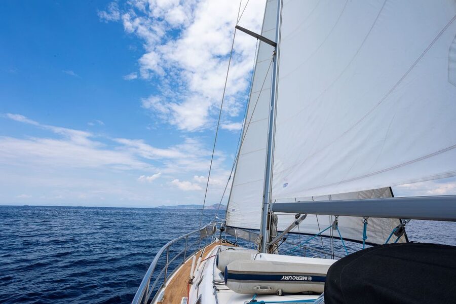 Athens Riviera: Semi-Private daily sailing cruise with lunch - What the $203 price includes
