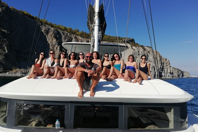 Athens Semi private Morning Catamaran cruise with meal & drinks - Crew service and the feel of the morning