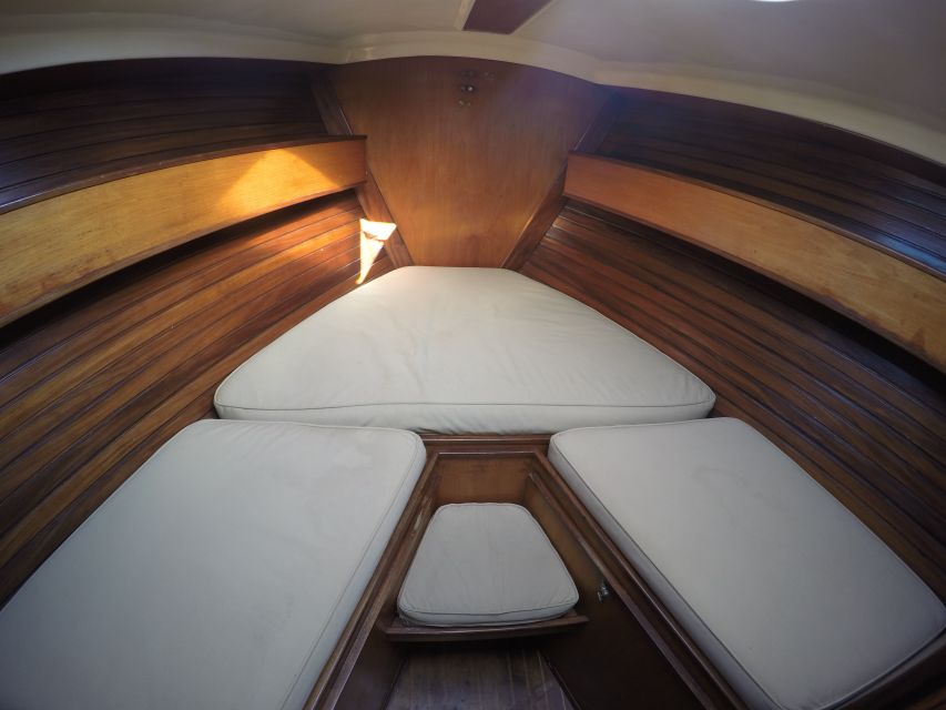 Chania: Private Morning or Sunset Sailing Cruise - Drinks, fruit, and dakos on the boat
