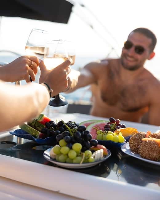 Daily Sailing experience between Naxos and Paros coastline - Why the $153 Price Can Make Sense