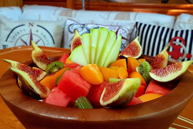 Day Sailing Trip in Halkidiki (7 hours) - Lunch, mezze, drinks, and the important food question