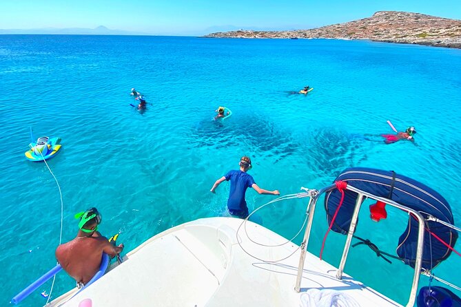 Dia Island Catamaran – Premium Lunch, Open Bar, Small Group - Dia Island: Clear Water and Simple Sea Fun