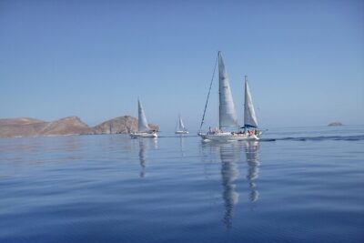 Small Group Sailing Trip to Dia Island with Lunch