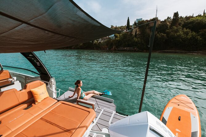 Discover the beauty of the Messinian Inousses Islands on a Yacht - Foinikounda, Marathi, and the More Private Beaches
