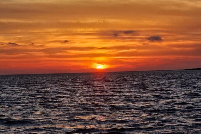 Dreamy Sails - Sunset Tour With Dinner And Wine - Key points at a glance