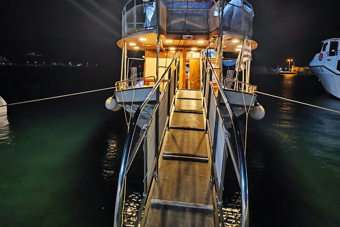 Dreamy Sails - Sunset Tour With Dinner And Wine - Food, wine, music, and the social mood