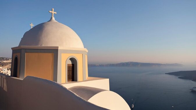 Explore Santorini and its volcanic wonders with Alex Private Boat - Key points to know before you book