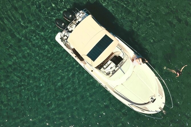 Explore Santorini and its volcanic wonders with Alex Private Boat - Why a private three-hour cruise works well in Santorini