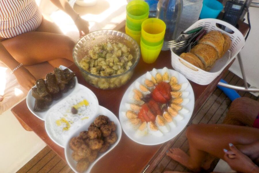 From Adamas: Milos and Poliegos Catamaran Cruise with Lunch - Gerontas, Fyriplaka, and Gerakas Bay