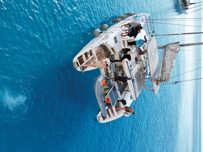 From Adamas: Milos and Poliegos Catamaran Cruise with Lunch - From Adamas to Klima and Glaronisia