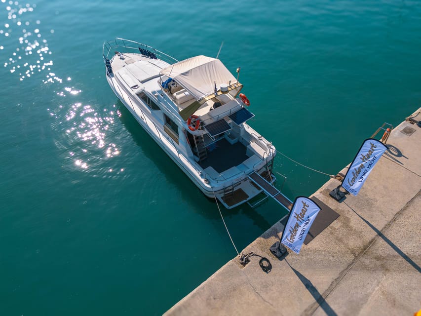 From Corfu: Luxury Yacht Cruise to Sivota and Blue Lagoon - Two hours in Sivota for lunch and a stroll