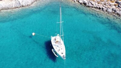 Dia Island Private Sailing Trip