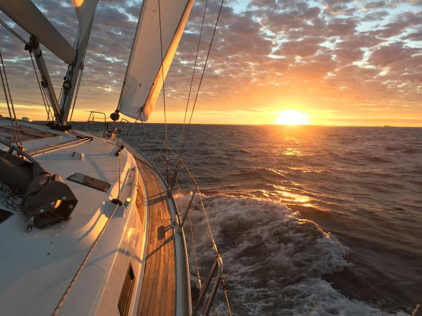 From Heraklion: Dia Island Private Sailing Trip - Who will enjoy this Dia Island trip most?