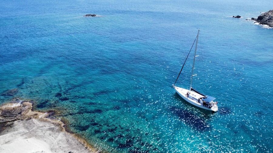 From Paros: Private Sailing Cruise with Lunch and Snorkeling - What the private price really buys you