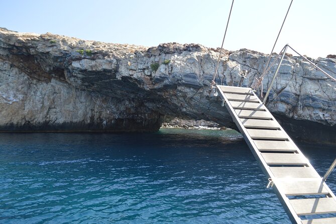Full Day Catamaran Cruise in Paros - Blue Lagoon between Paros and Antiparos