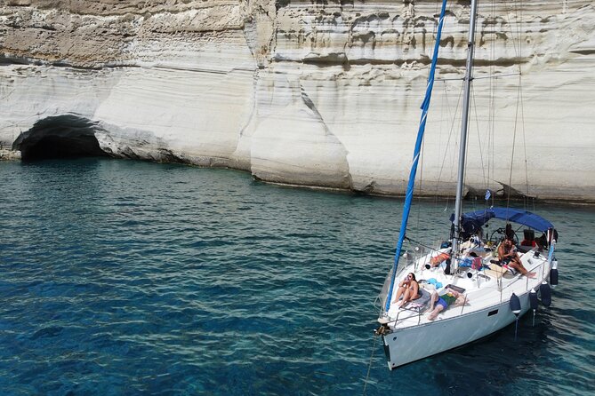 Full day private sailing cruise around Milos island - Two hours at pirate country, Kleftiko