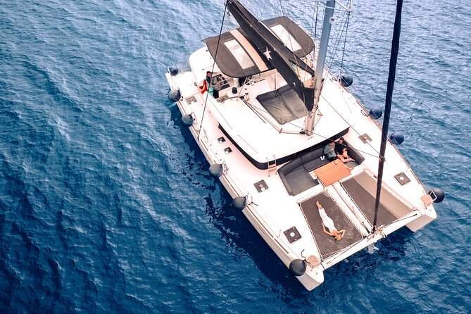 Half Day Premium Catamaran Cruise in Santorini including Oia - Red Beach: a quick first look