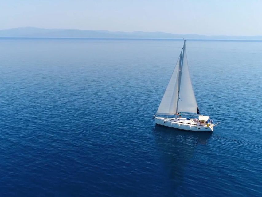 Halkidiki: Private Sailing Yacht Cruise Swim in Blue Waters - Swimming, snorkeling, and the water experience