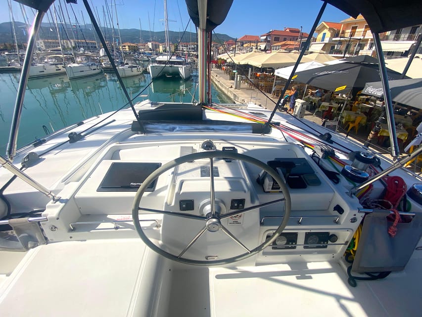 Heraklion: Catamaran Sailing to Dia island - Four Hours in Dia’s Quiet Bay