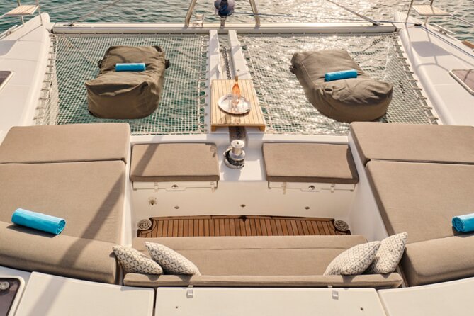 Heraklion: Dia Catamaran Cruise with Lunch by Top-50 Greek Chef - Arriving at Dia Island