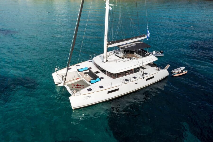 Heraklion: Dia Island Luxury Catamaran Cruise with Meal - The crew and the mood aboard