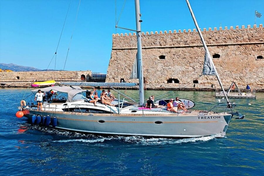 Heraklion: Dia Island Luxury Sailing Trip with Meal & Drinks - Lunch, Fruit, Wine, and the Practical Meaning of Inclusive