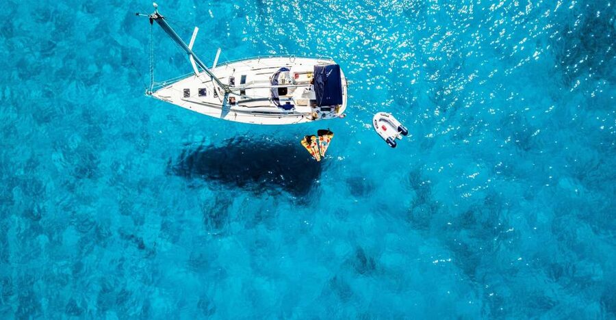 Heraklion: Dia Island Morning Sailing Trip with Snorkeling - The return sail and Heraklion views