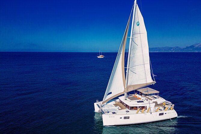 Heraklion: Private Catamaran Cruise to Dia with Meal&Drinks - The first hour from Heraklion to Dia