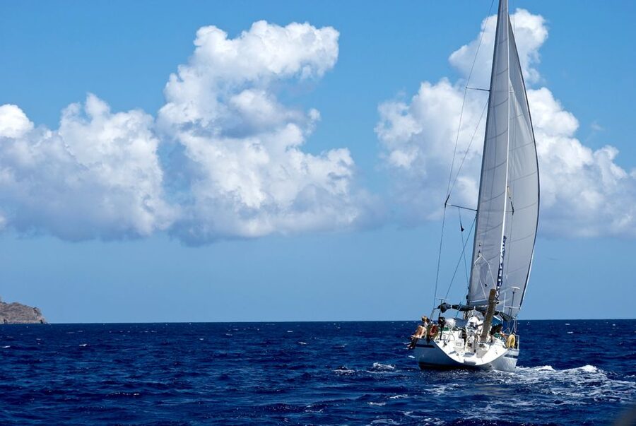 Heraklion: Private sailing to Dia Island with Lunch - Sailing from Heraklion’s Venetian port