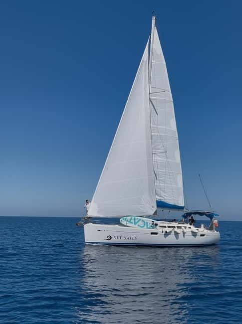Heraklion: Sailing Trip to Dia Island with Lunch & Swimming - The crew gives the trip its character