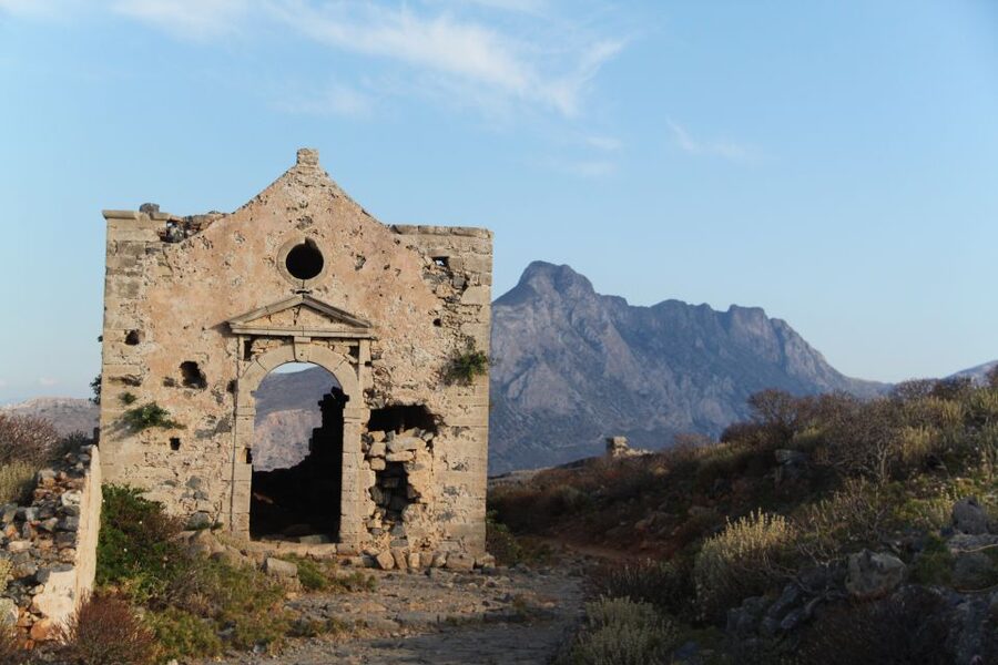 Kissamos: Balos and Gramvousa Private Sailing Trip with Meal - Who should book this trip?