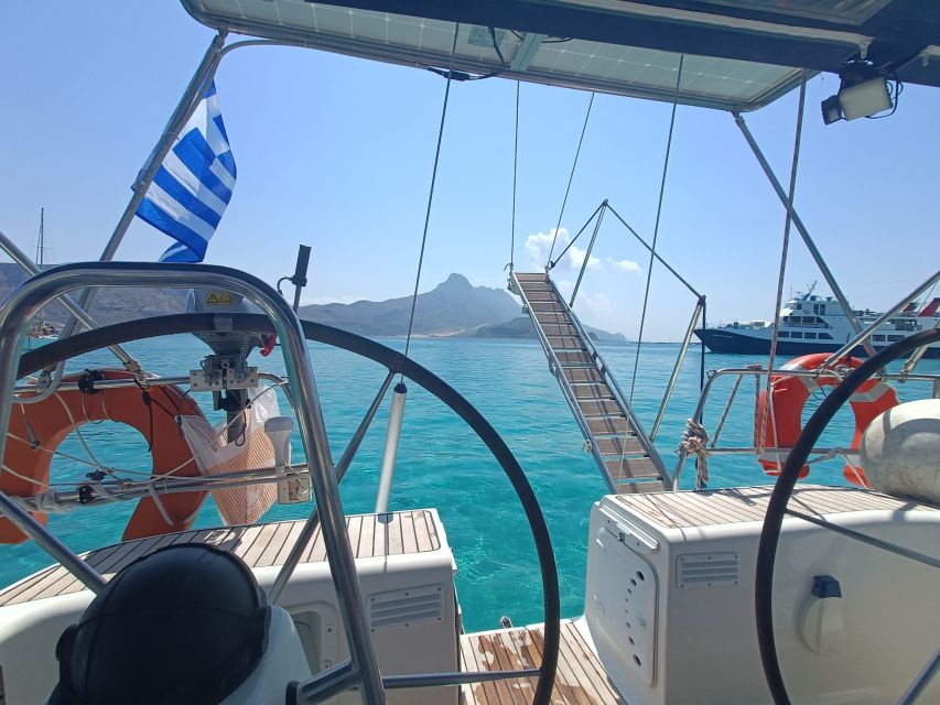 Kissamos: Catamaran Cruise to Balos & Gramvousa with Lunch - Leaving Kissamos Port around 10am