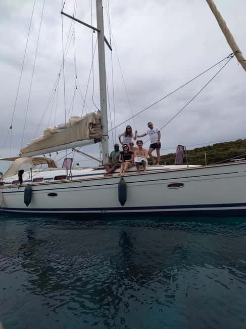 Lefkada: Private Sailboat Rental with Skipper - Meeting the Boat at Nydri Central Port