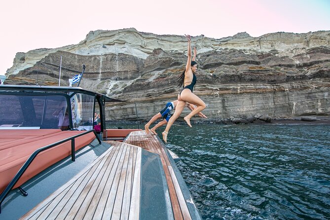 Luxury Private Power Catamaran Tour in Santorini - Armeni Bay and the final water stop