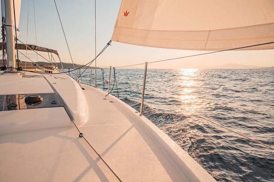 Luxury Sailing Cruise in Agios Nikolaos: Half-Day & Full-Day - Food, drinks, and comfort on board