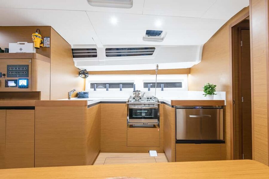 Luxury Sailing Cruise in Agios Nikolaos: Half-Day & Full-Day - Half-day, full-day, or sunset cruise?