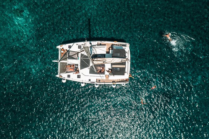Majestic Catamaran Caldera Cruise with Snacks, Meal & Drinks - Quick facts before you book