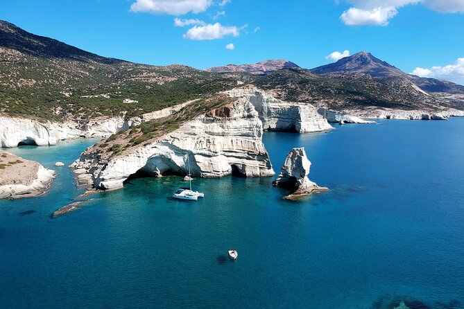 Milos caves snorkelling Catamaran Cruise in a small group - Why this Milos cruise works so well