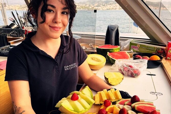 Milos Private Full Day Catamaran Cruise with Lunch and Drinks - Starting at Adamas Fish Market at 10:00