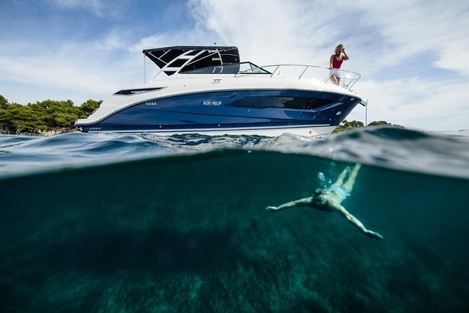 Motor Yacht (2020)Luxury Private Cruise Around Santorini - Why a private boat changes Santorini