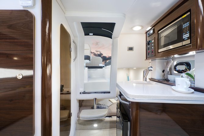 Motor Yacht (2020)Luxury Private Cruise Around Santorini - Ammoudi, the old port, and caldera views