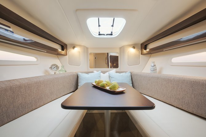 Motor Yacht (2020)Luxury Private Cruise Around Santorini - Sunset near Aspronisi