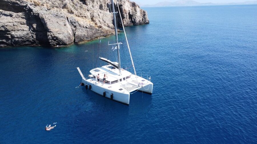 Mykonos: Full-Day Catamaran Cruise with Fresh Lunch - Paraga, Paradise, and Super Paradise