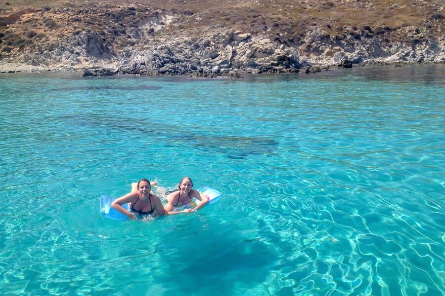 Mykonos: Yacht Cruise to Rhenia and Guided Tour of Delos - Key points at a glance